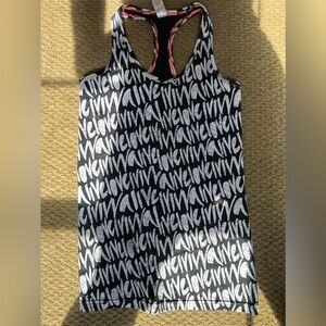 IVIVVA tank top